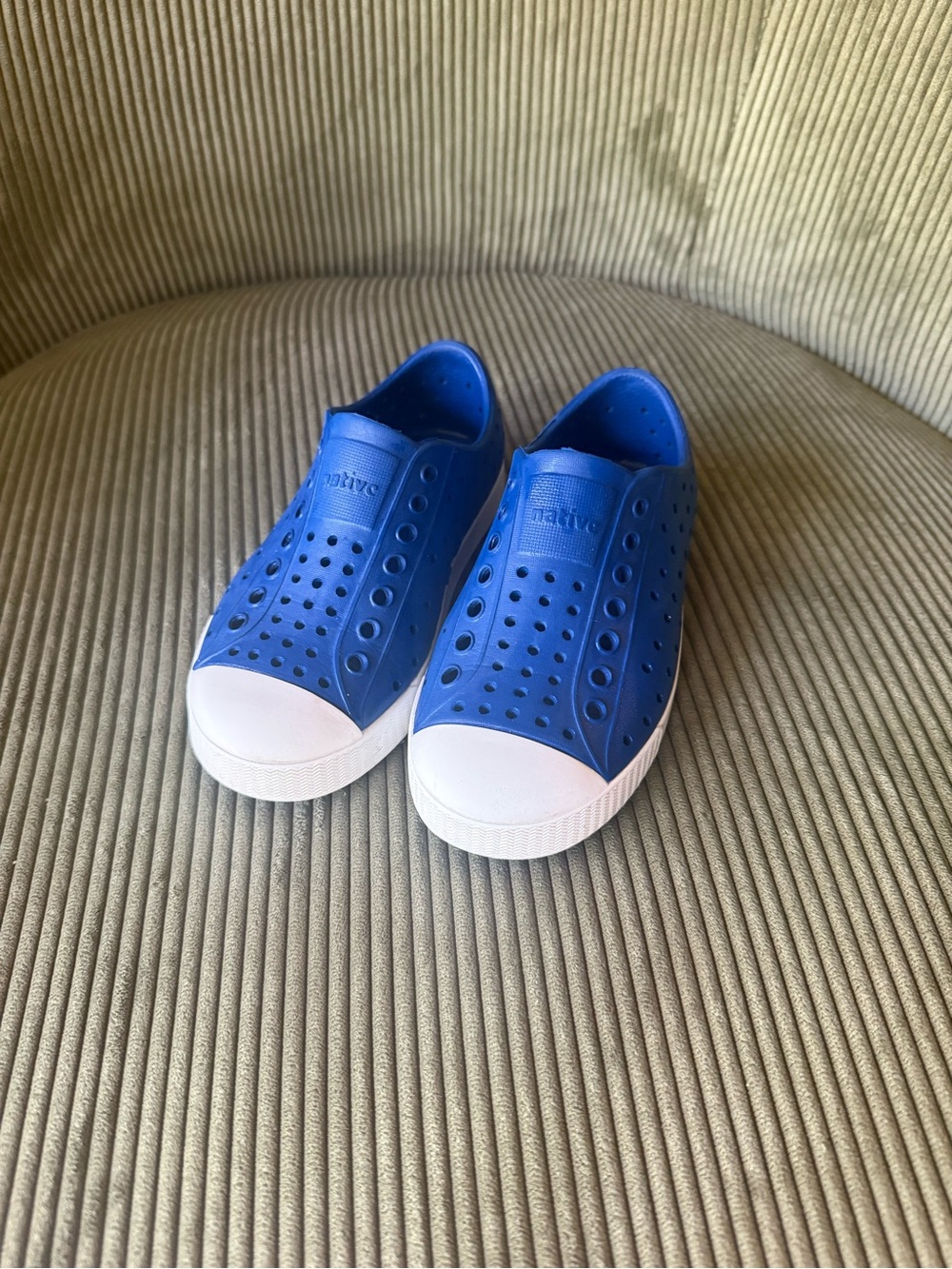 Native Kids Blue Jefferson Slip-On shoes - Picture 2 of 5